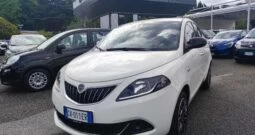 Lancia Ypsilon 1.0 firefly hybrid Platino s&s 70cv