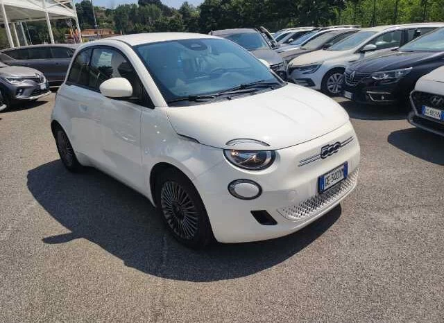 Fiat 500e Icon full