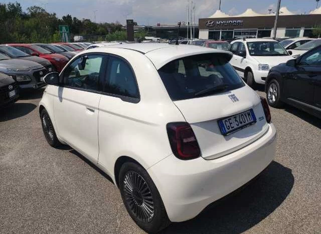 Fiat 500e Icon full