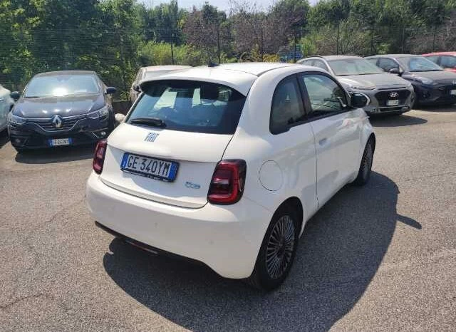 Fiat 500e Icon full