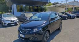 Lancia Ypsilon 1.0 firefly hybrid Platino s&s 70cv