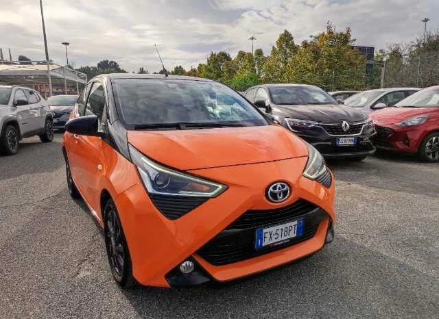 Toyota Aygo 5p 1.0 x-wave Orange 72cv full