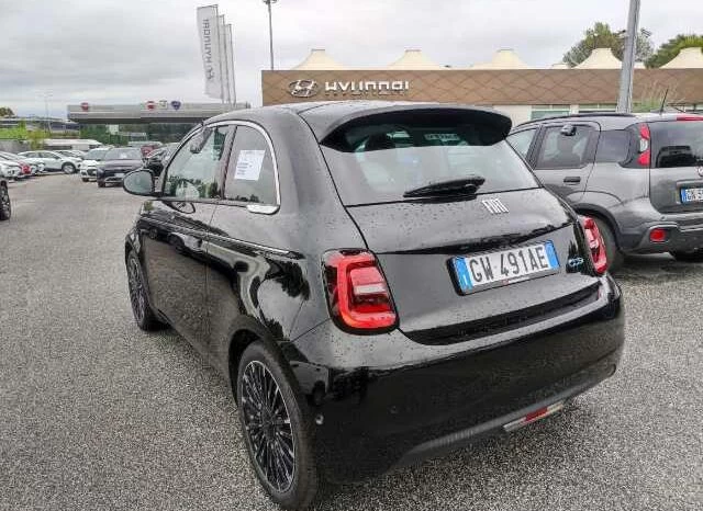 Fiat 500e 42 kWh La Prima full