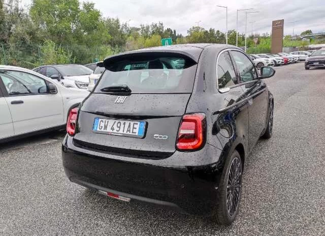 Fiat 500e 42 kWh La Prima full