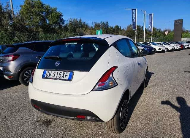 Lancia Ypsilon 1.0 firefly hybrid Oro s&s 70cv full