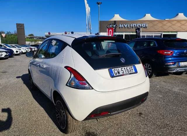 Lancia Ypsilon 1.0 firefly hybrid Oro s&s 70cv full